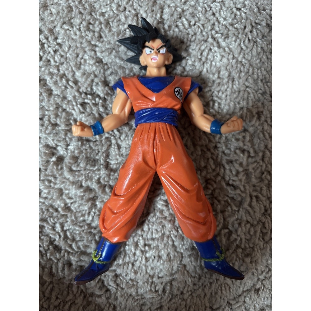 Dragon Ball Z Son Goku from the manga and anime series. 7"